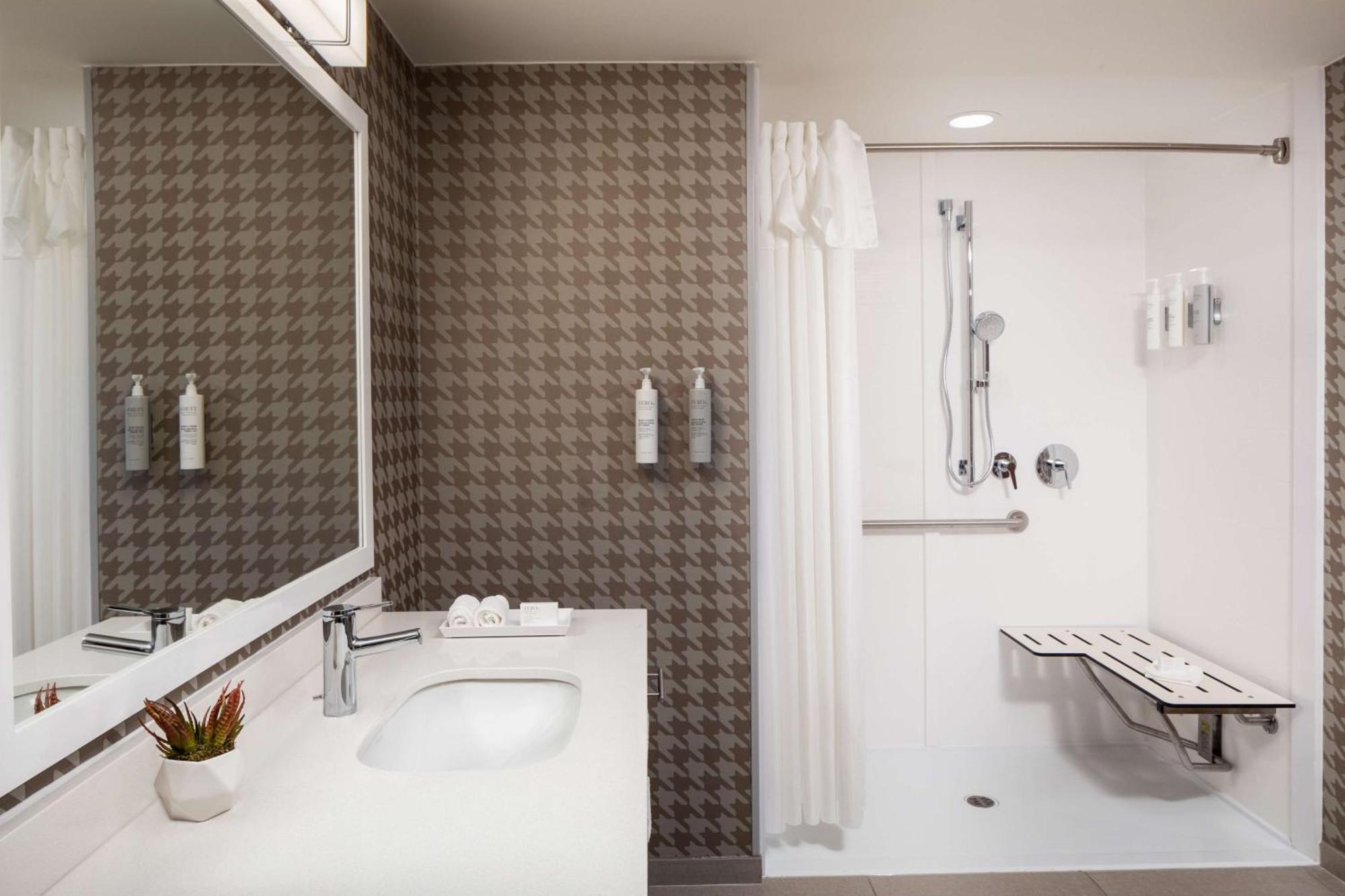 Home2 Suites By Hilton Lake Mary Orlando Exterior photo